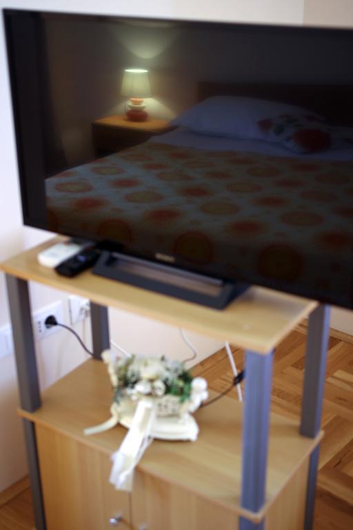 Guest Accommodation Slapovi Krke Lozovac Phòng bức ảnh