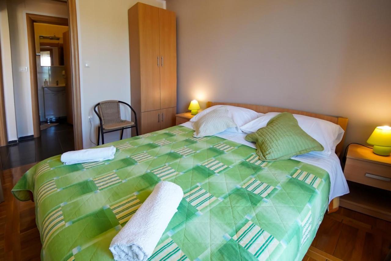 Guest Accommodation Slapovi Krke Lozovac Ngoại thất bức ảnh