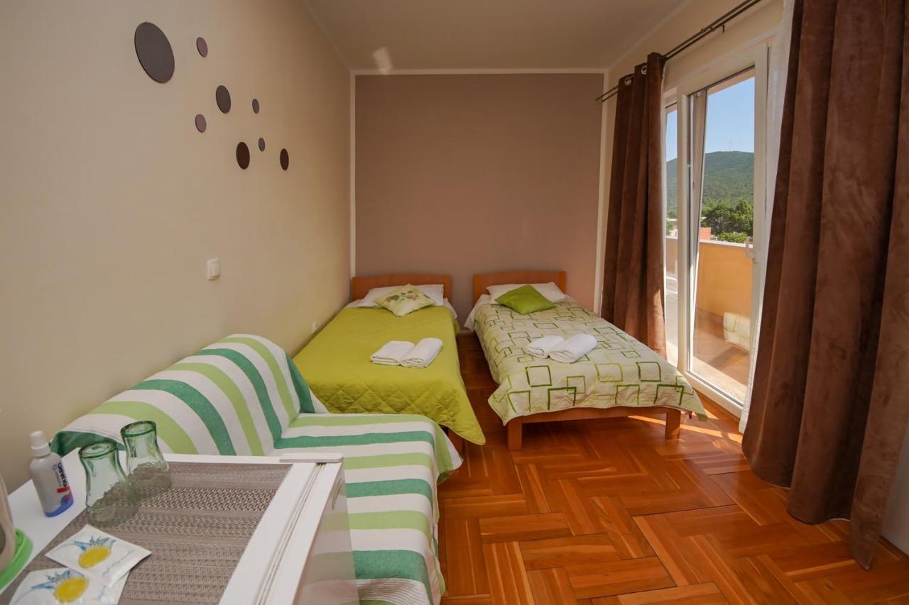 Guest Accommodation Slapovi Krke Lozovac Ngoại thất bức ảnh
